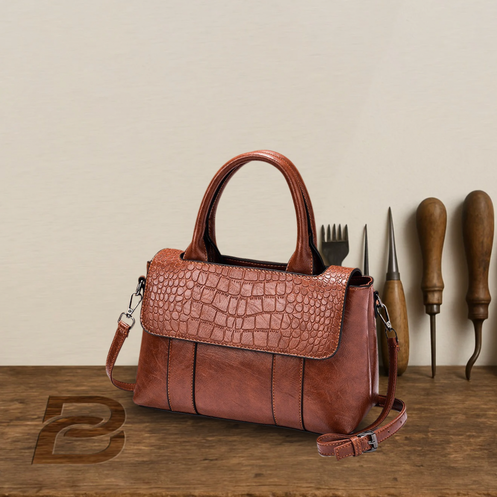 BERK | Structured leather bag with large capacity